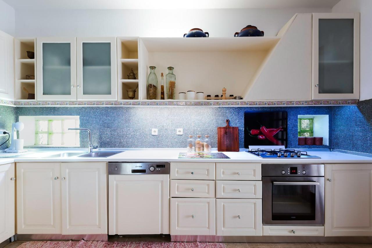Emerald Dawn Villa Pefki  ภายนอก รูปภาพ